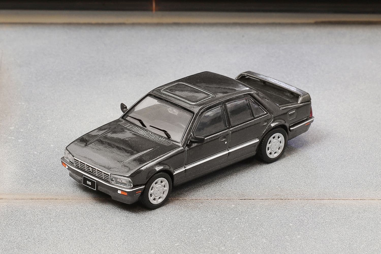 Peugeot 505 – 1:64 Shadow diecast car – photo 5