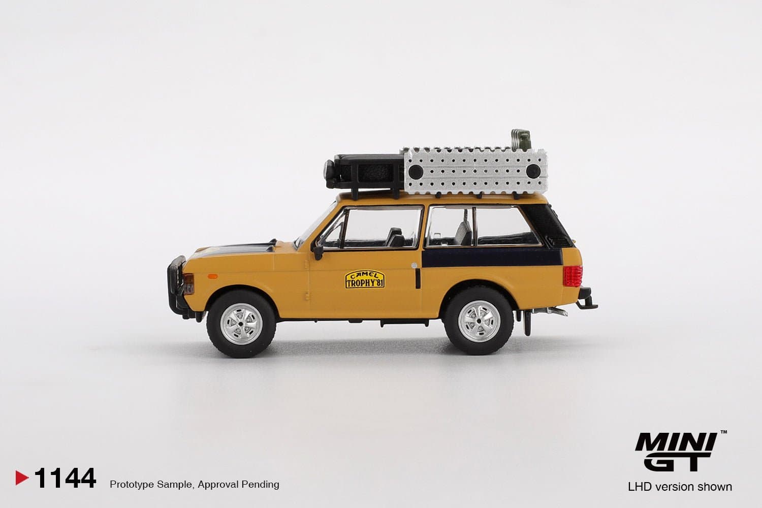 Range Rover 1981 Camel Trophy Sumatra C.Swoboda & K.Mentel Winner – 1:64 Mini GT diecast car