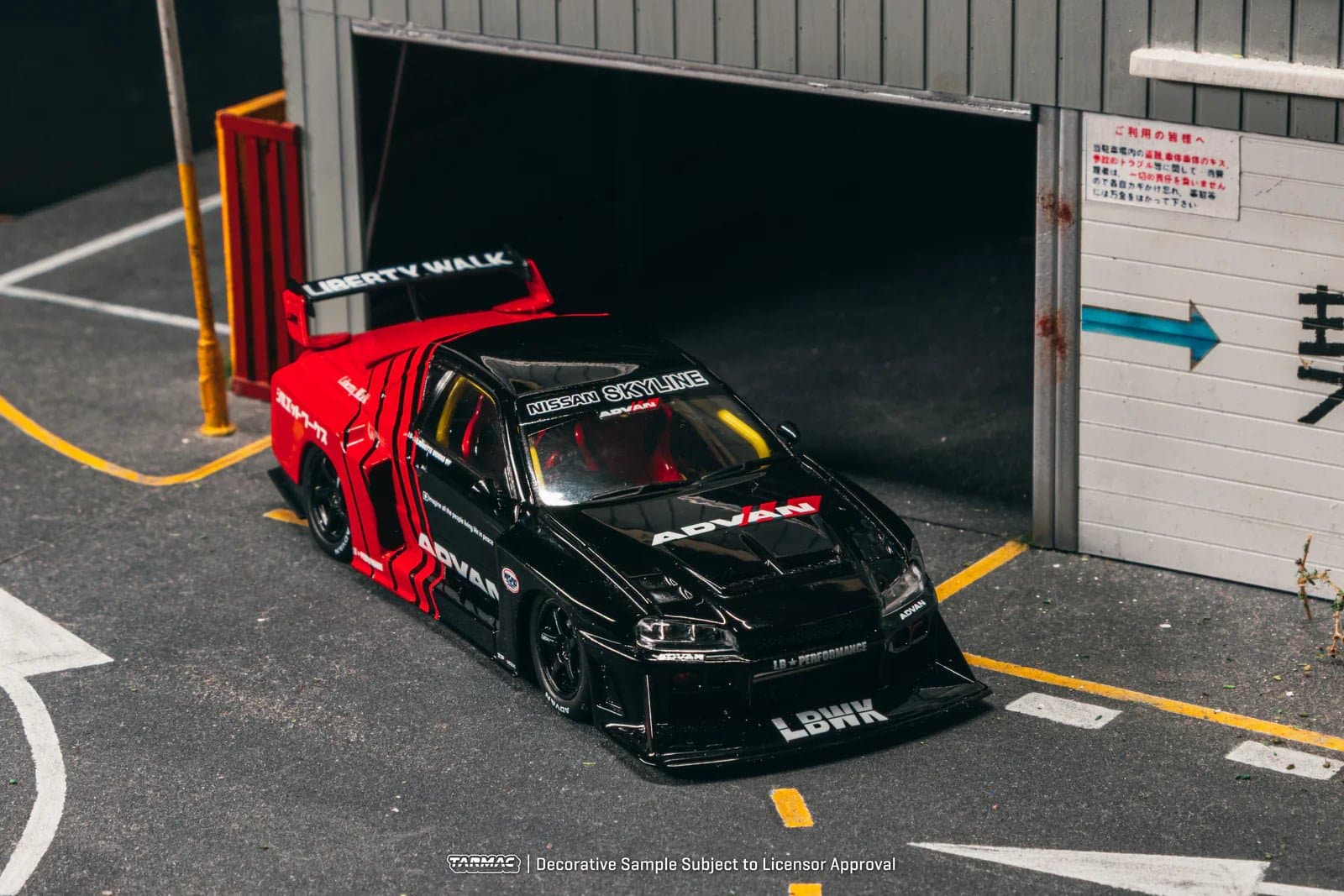 Tarmac Works Liberty Walk LB ER34 Super Silhouette SKYLINE ADVAN HOBBY43 – 1:64 diecast car