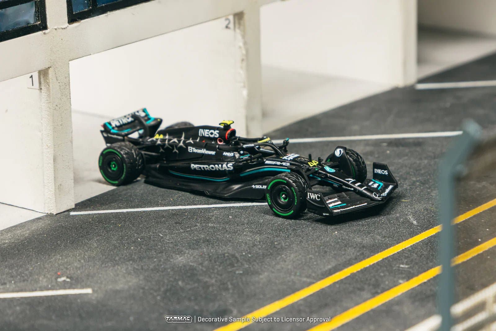 Tarmac Works Mercedes- Monaco Grand Prix 2023 Lewis Hamilton – 1:64 diecast car