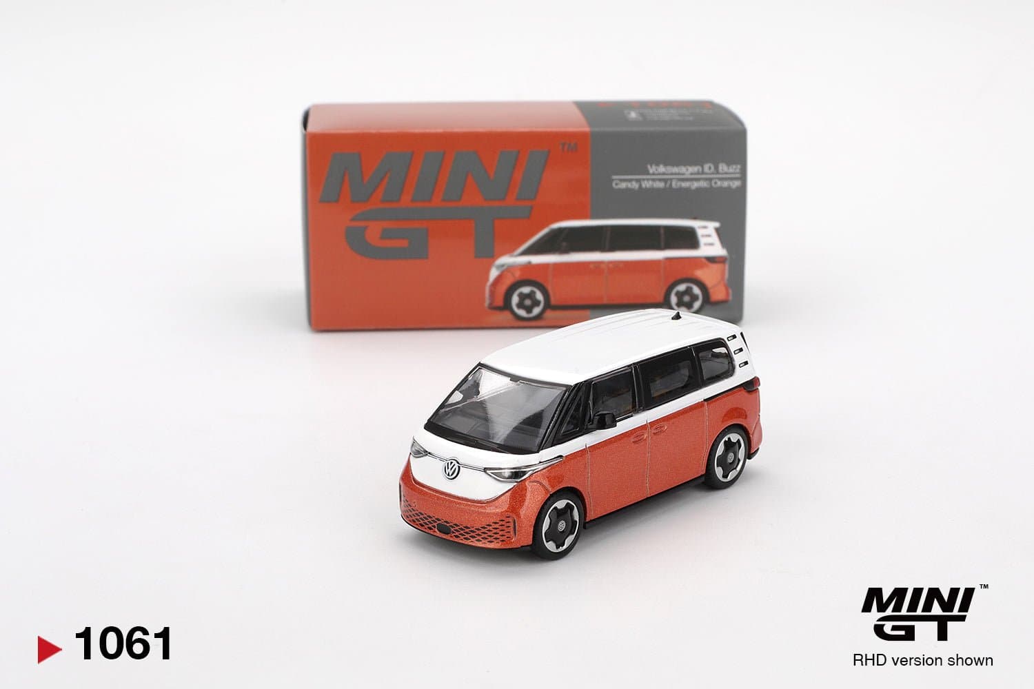 Volkswagen ID.Buzz Candy White / Energetic Orange – 1:64 Mini GT diecast car